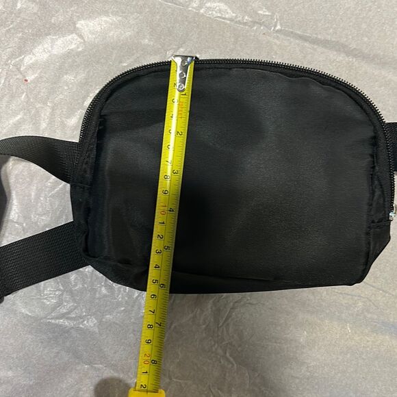 Fanny Pack Belt Bag - Picture 5 of 5